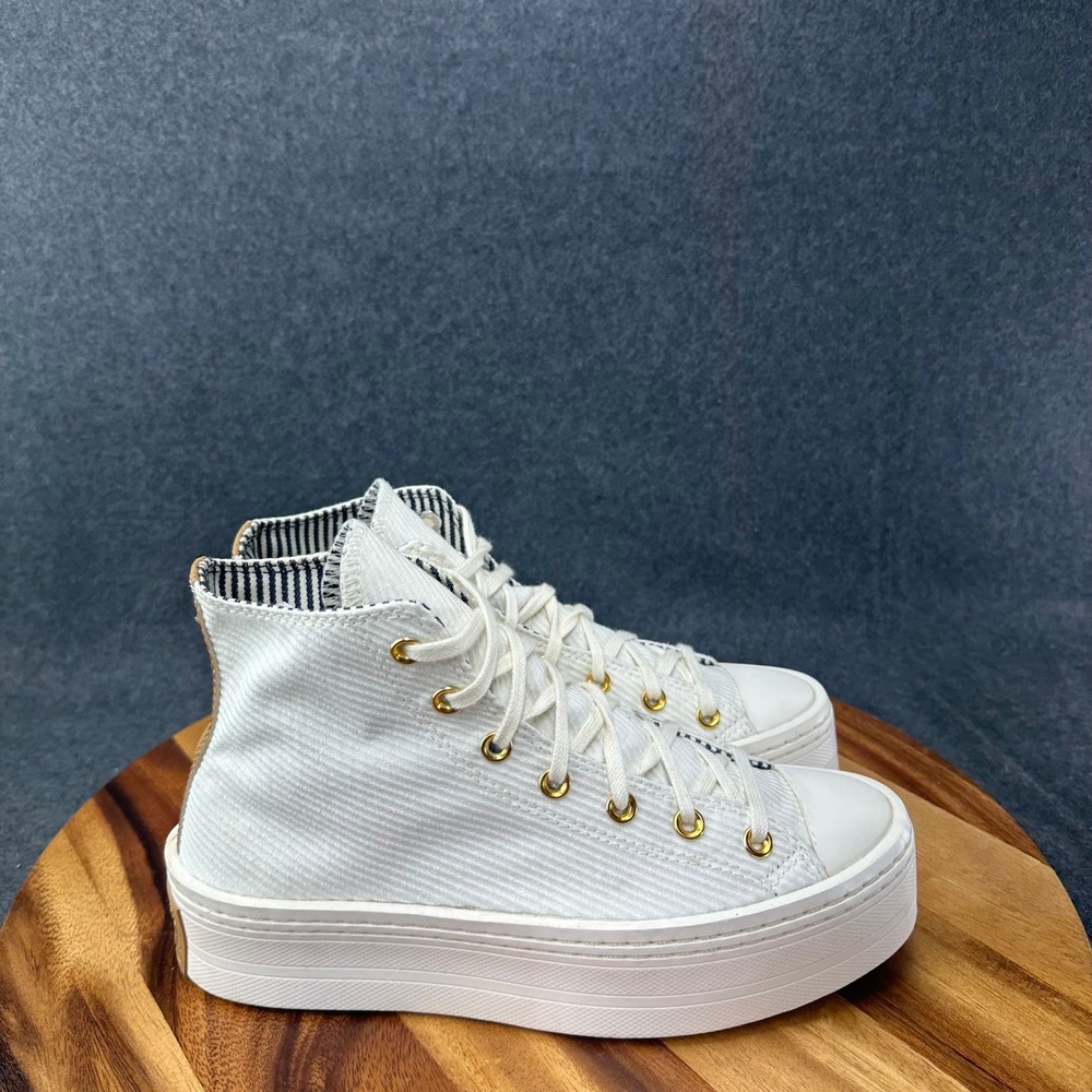 Converse Chuck Taylor All Star Modern Lift White Platform Sneakers Sz 9 A07204C